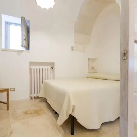 Authentic Trullo In The Heart Of Puglia Appartamento